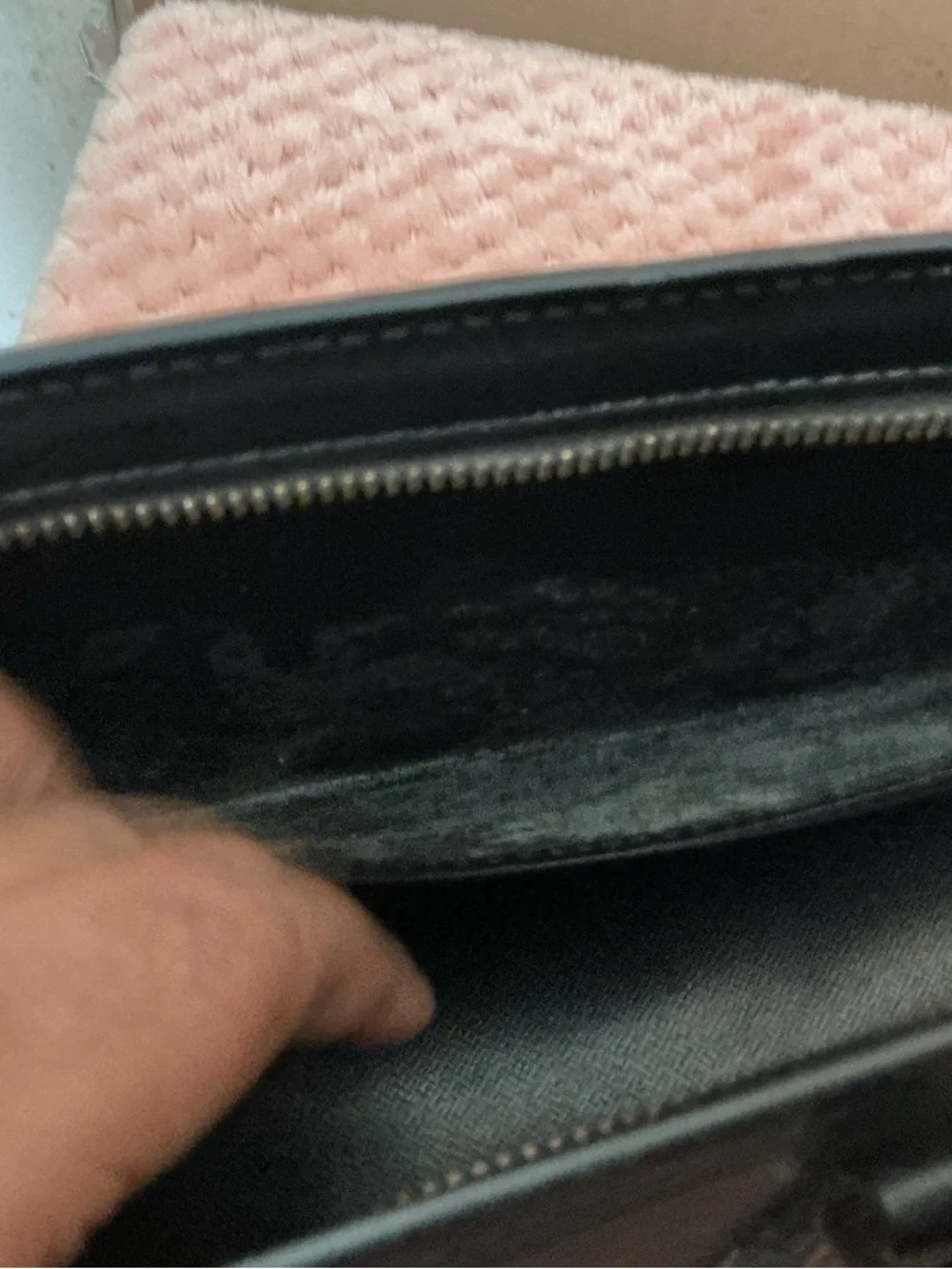 Louis Vuitton Black Epi Leather Shoulder Bag with Gold Hardware - Picture 9 of 9